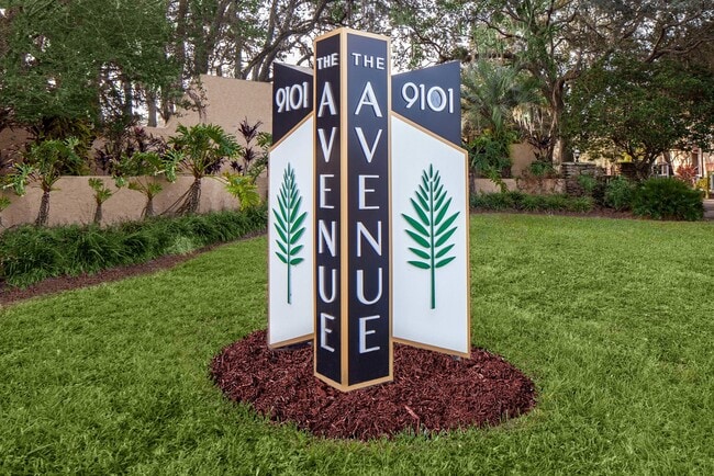 Building Photo - The Avenue Apartments