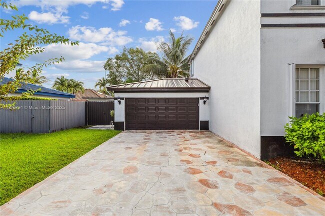 Foto del edificio - 20235 SW 129th Ave