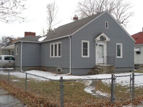 Building Photo - 602 Yellowstone Ave