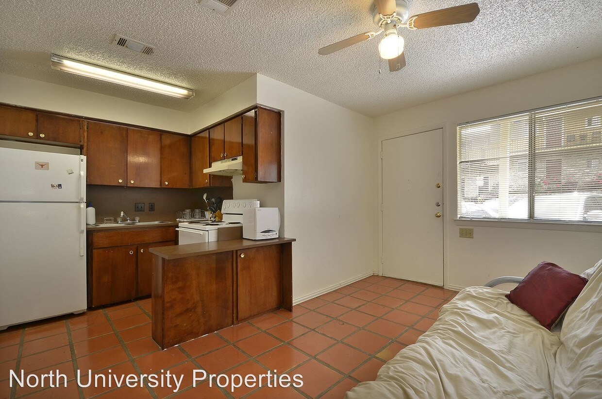 Building Photo - 3205 Helms St