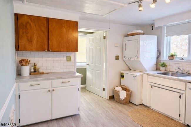 Building Photo - 23 West St