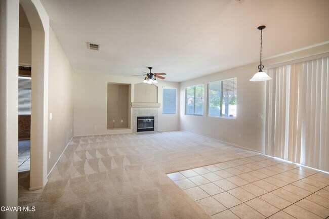 Building Photo - 40270 Vista Pelona Dr