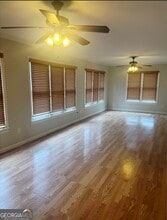 Building Photo - 557 Crestridge Ct