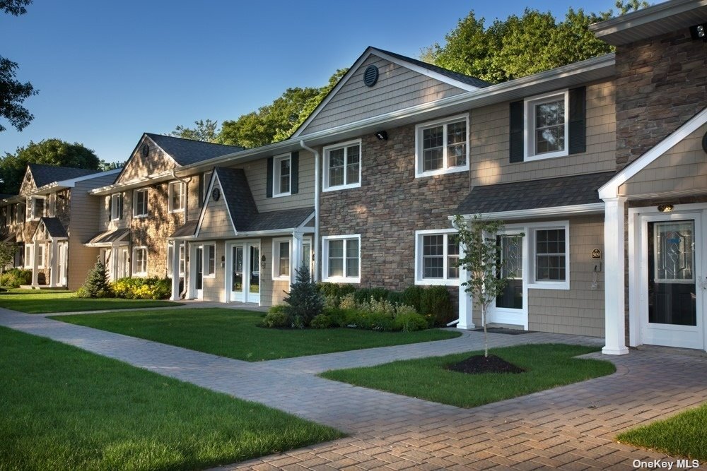 Foto principal - 215 Tudor Ln