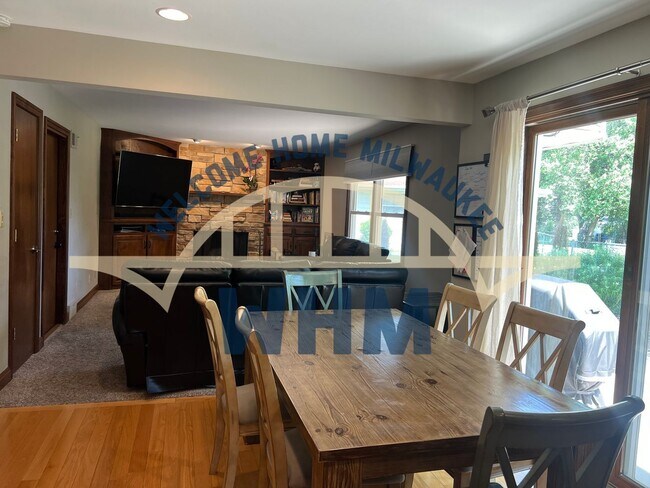 Foto del edificio - 6570 Radburn Ln