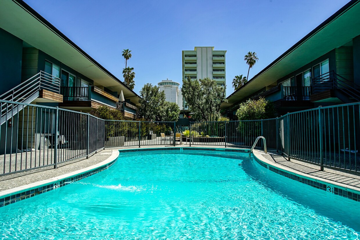 Hollywood Biltmore Apartments in Hollywood, CA Westside Rentals