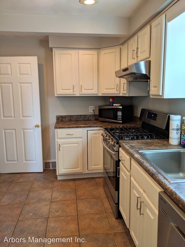 Foto del edificio - 3 br, 1.5 bath House - 3806 Greensburg Pike