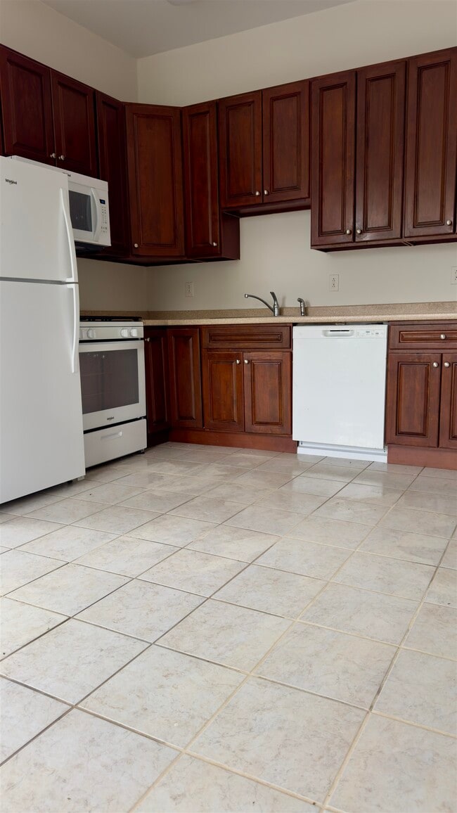 Foto del edificio - 99 Lembeck Ave