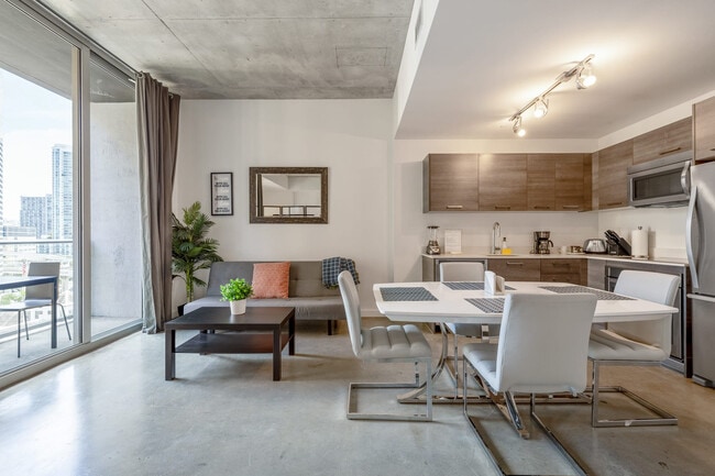 Foto del edificio - 165 SE 1st St