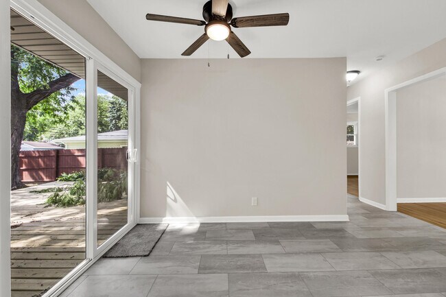 Foto del edificio - 834 Harding Ave