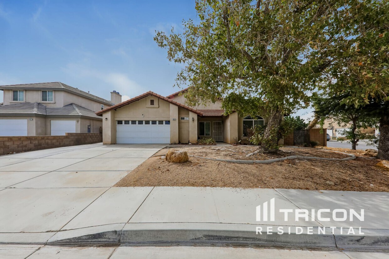 Foto principal - 8962 Ironstone Ct