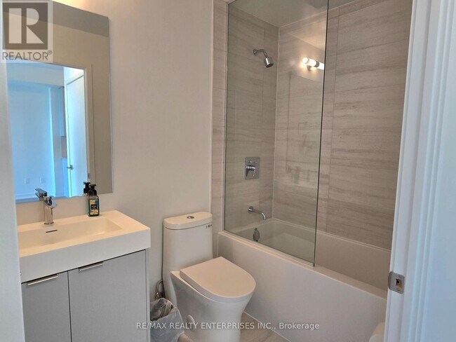 Photo du bâtiment - 474-2474 Caldari Rd