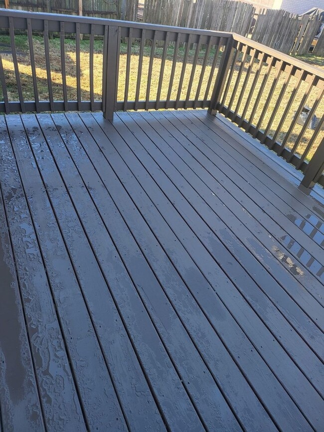 Building Photo - Nice three bedroom 2 bath Ranch in Antioch by Carter Rent to Own