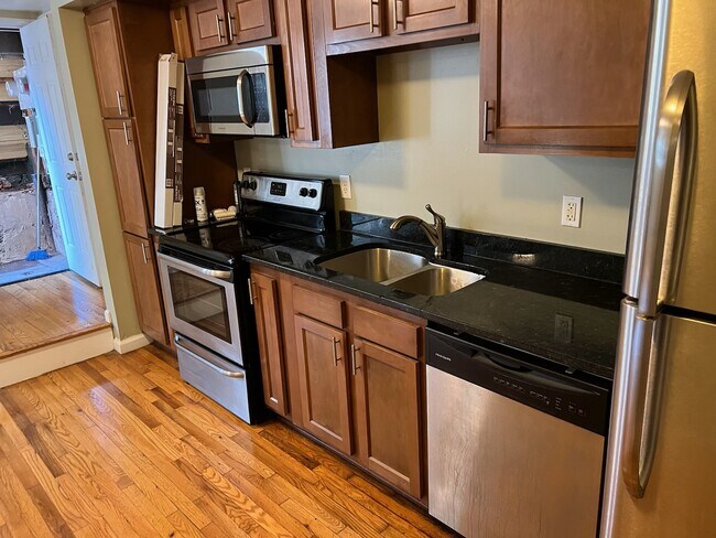 Kitchen - 49 Myrtle Ave