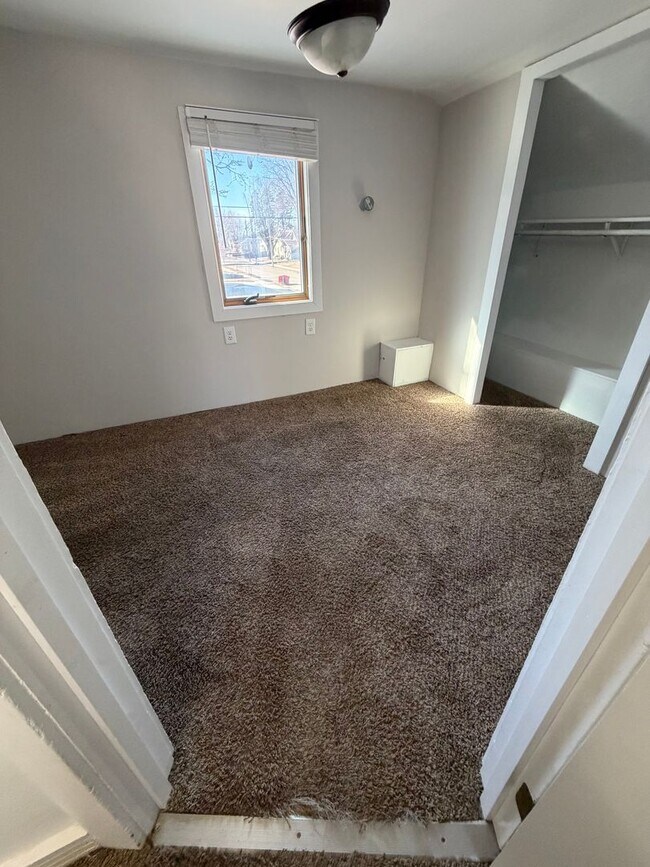 Foto del edificio - Charming 3-bed, 2-bath Single Family Home!