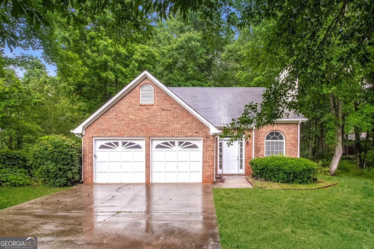 Foto principal - 117 Brookhaven Ln