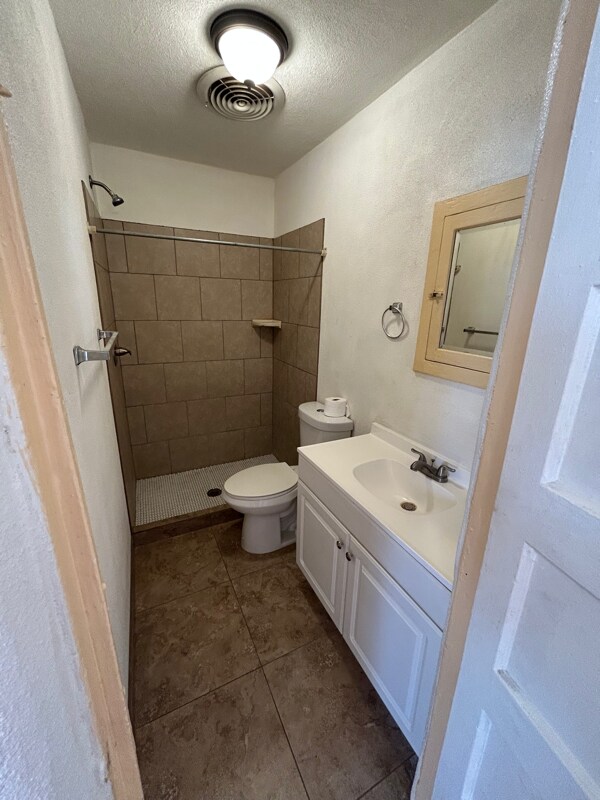 Foto del edificio - 433 E 23rd St
