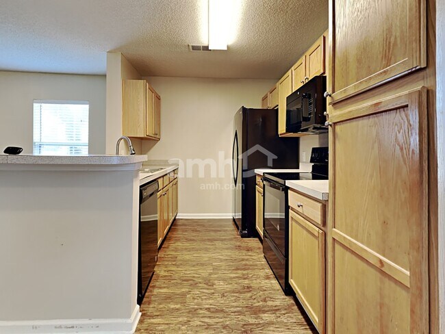 Building Photo - 2009 Clipstone Dr