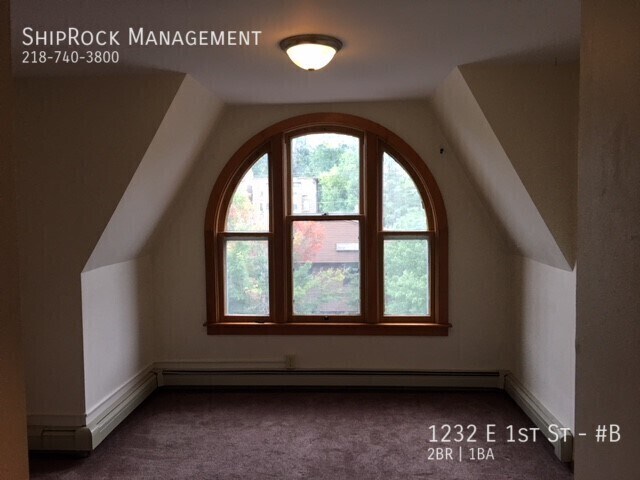 Building Photo - 1232 E 1st St
