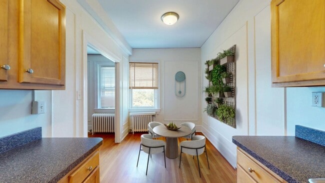 Building Photo - 75 Willett