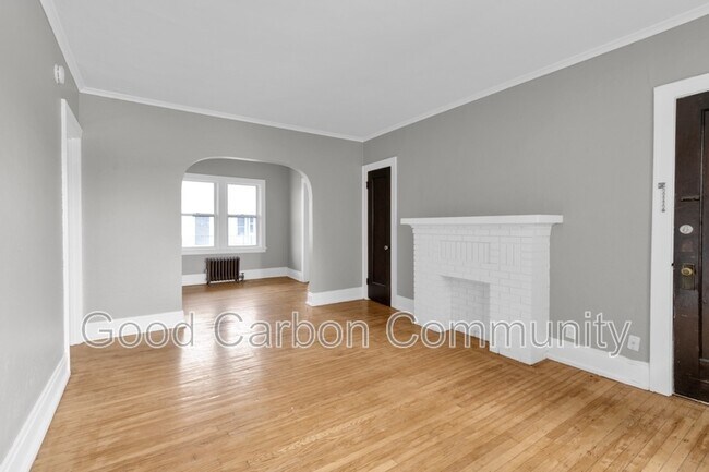 Foto del edificio - 2096 Delaware Ave