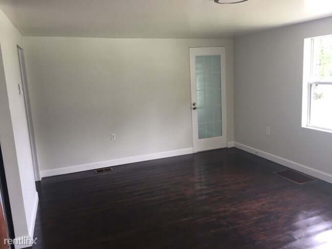 Building Photo - 1147 Mockingbird Ln