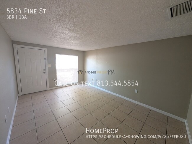 Foto del edificio - 5834 Pine St