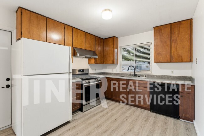 Foto del edificio - 3729 Moonbeam Dr