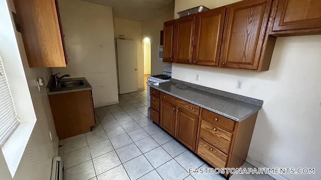 Foto principal - 108 Orleans St