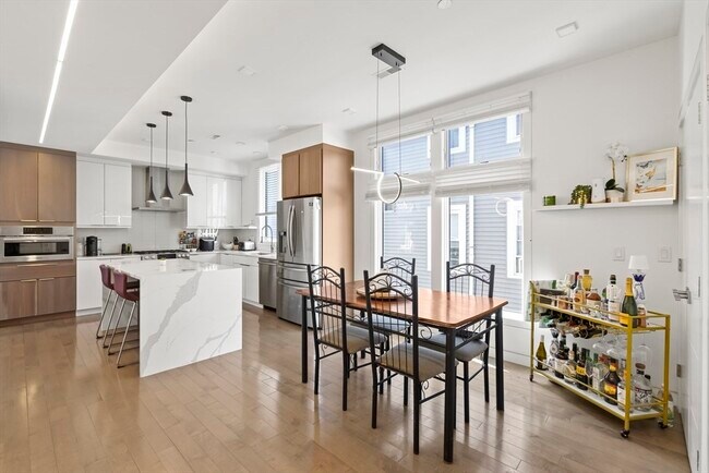 Foto del edificio - 86 Fremont St