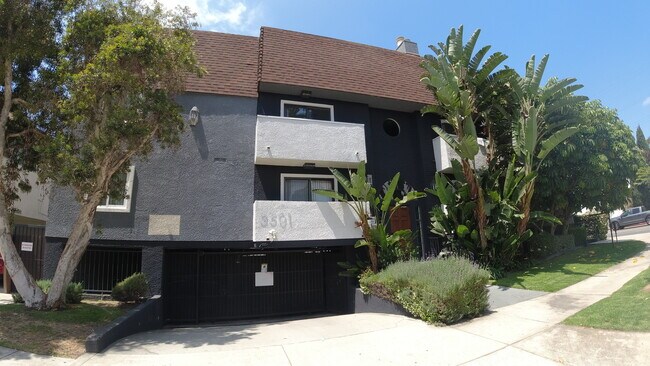 Building Photo - 3501 Jasmine Ave