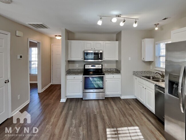 Foto del edificio - 6124 Lawn Meadow Dr