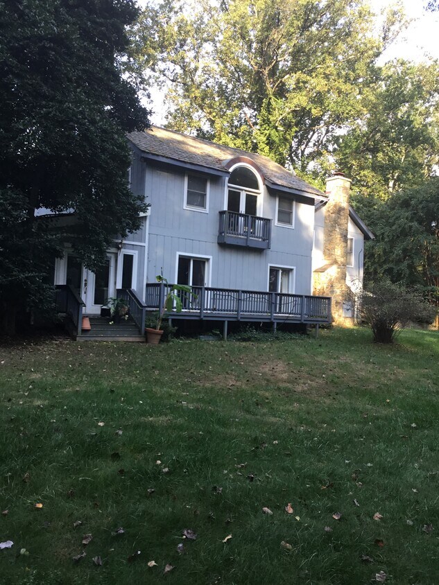 1138 Swinks Mill Rd Unit 1, McLean, VA 22102 Apartments 1138 Swinks Mill Rd McLean, VA