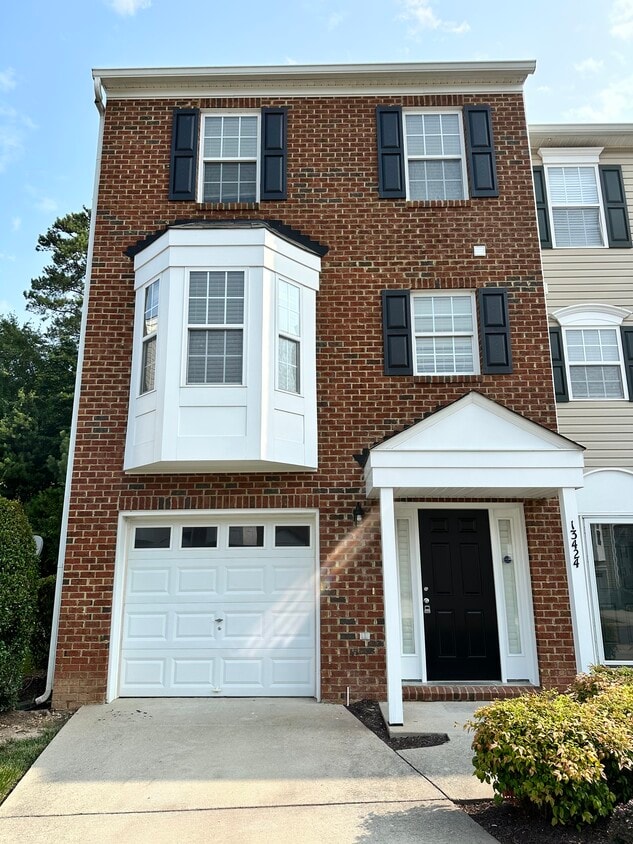 13424 Ridgemoor Ln, Midlothian, VA 23114 Townhome Rentals in