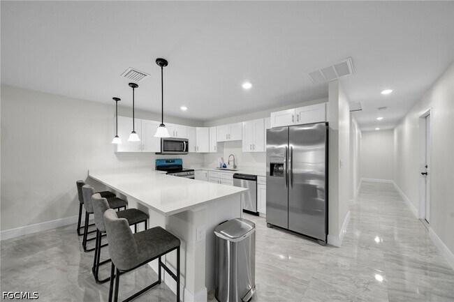 Foto del edificio - 903 Albany Ave