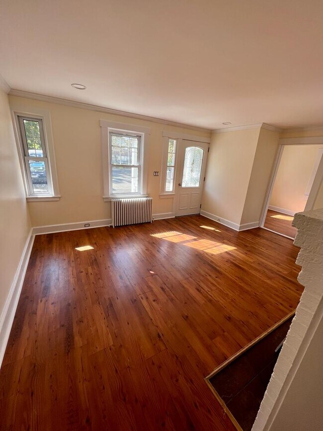 Living Room - 1185 E Putnam Ave