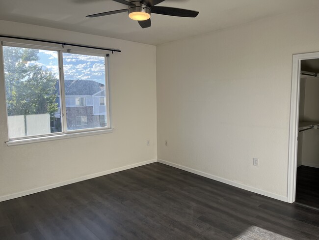 Dormitorio principal - 5534 Lewis St
