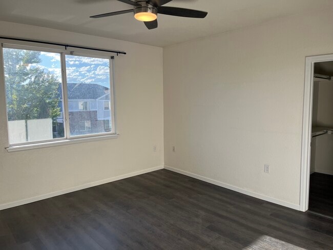 Master Bed - 5534 Lewis St