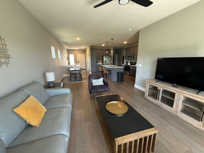 Foto del edificio - 8233 S 178th St