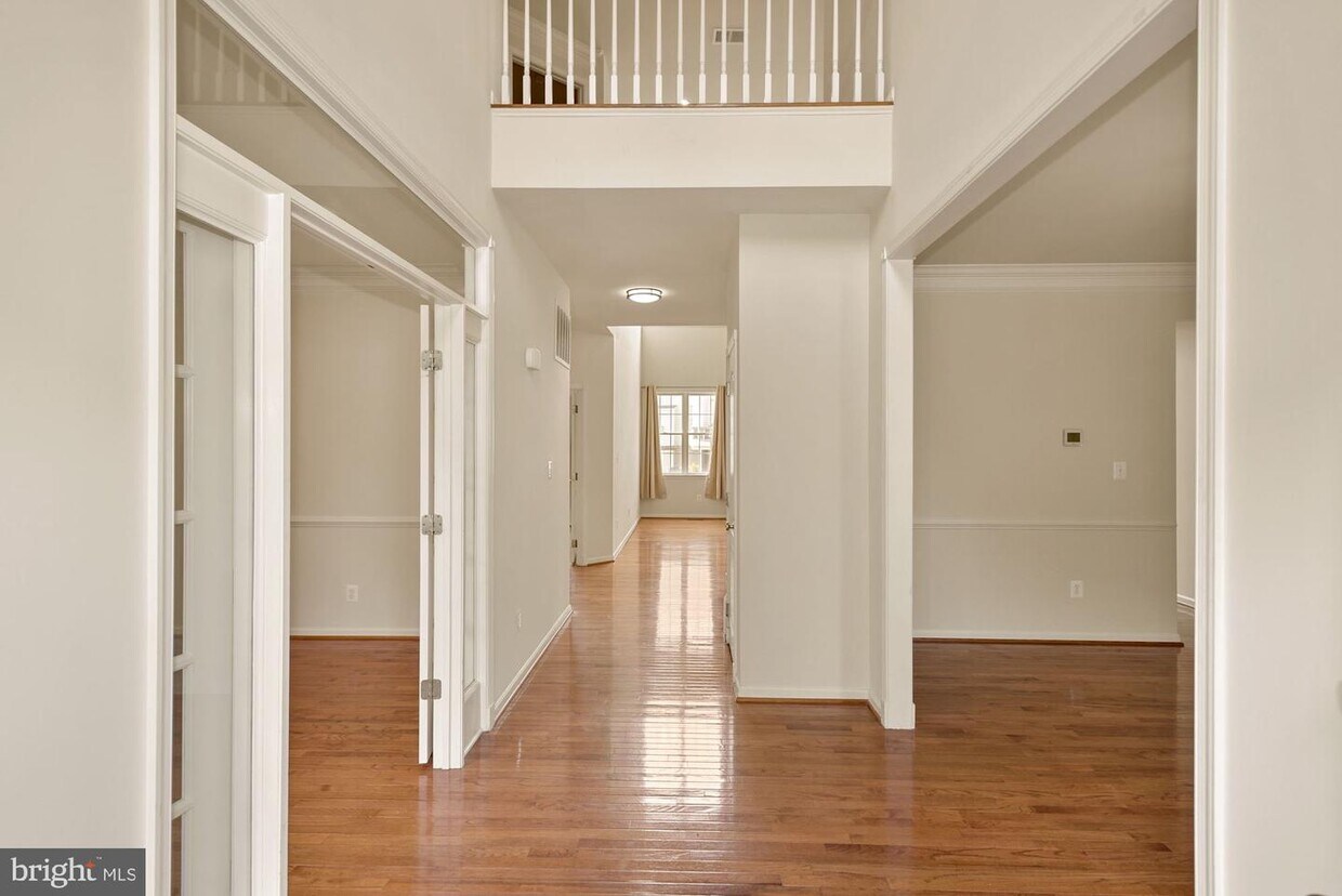 22817 Queensbridge Dr, Ashburn, VA 20148 House Rental in Ashburn, VA