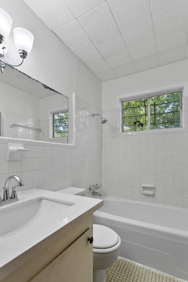 Foto del edificio - 2904 Windsor Ave