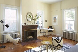 Building Photo - 26 Linnaean St