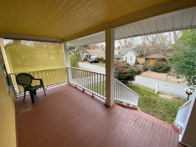 Building Photo - West AVL - Nice Apartment minutes from Hay...