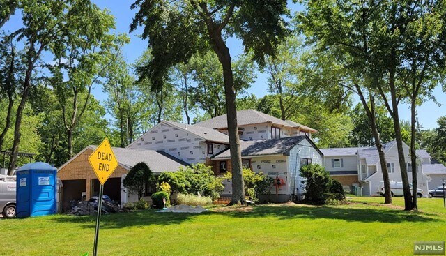 Building Photo - 88 MacKay Dr