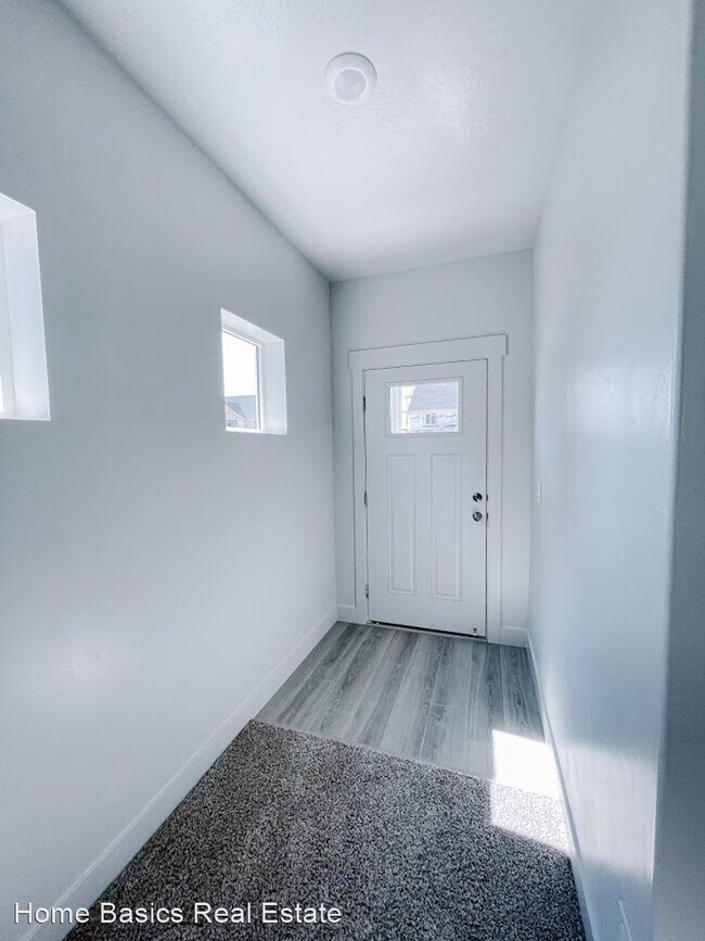 Foto del edificio - 3 br, 2.5 bath House - 887 E 180 S