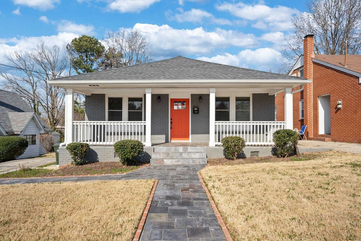 Beautiful bungalow in fabulous Durham location! - Beautiful bungalow in fabulous Durham location!