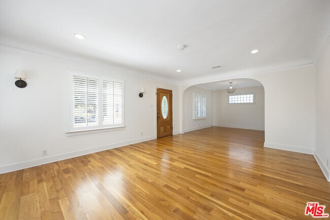 Foto del edificio - 2254 Camden Ave