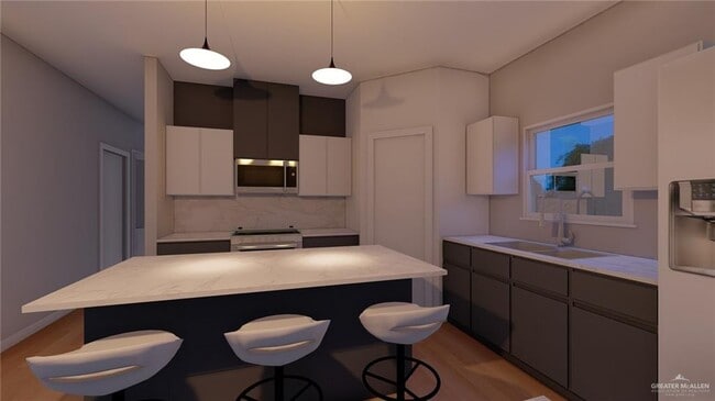Building Photo - 700 N Alexandrite Ave
