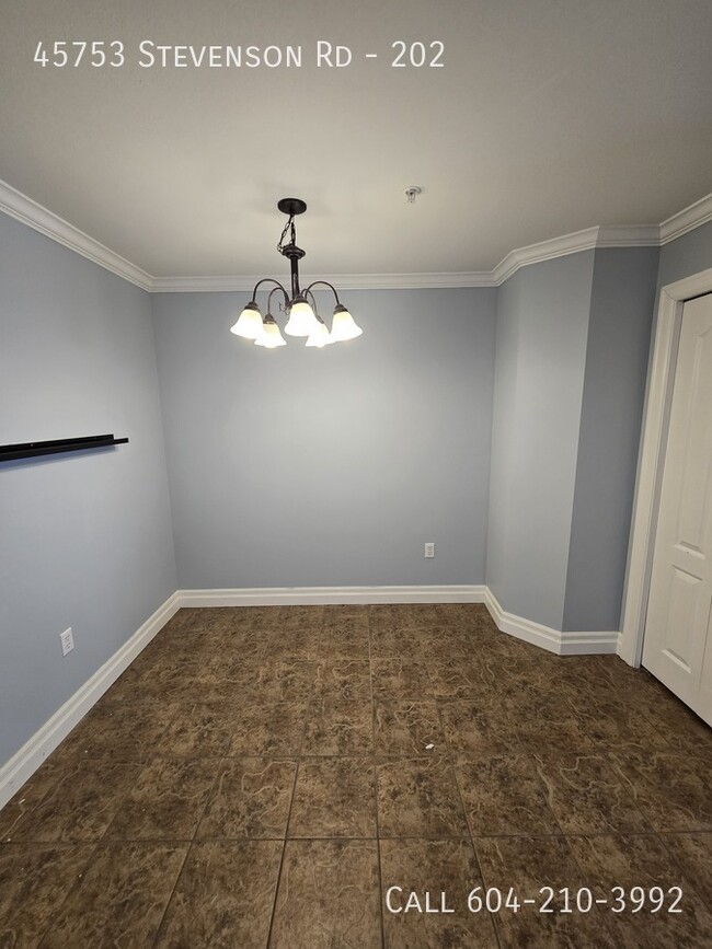 Building Photo - Centrally Located Condo in Sardis