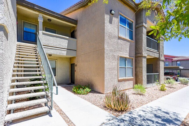 Foto del edificio - 3 Bed, 2 Bath -Gated- South West Las Vegas